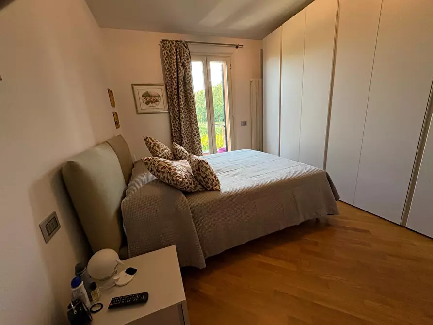 Immagine 23 di Appartamento in vendita  a Lucca