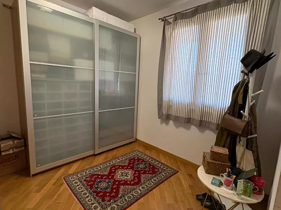 Immagine 17 di Appartamento in vendita  a Lucca