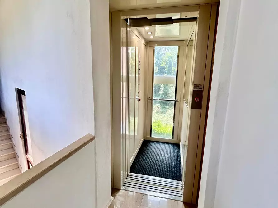 Immagine 34 di Appartamento in vendita  a Pisa