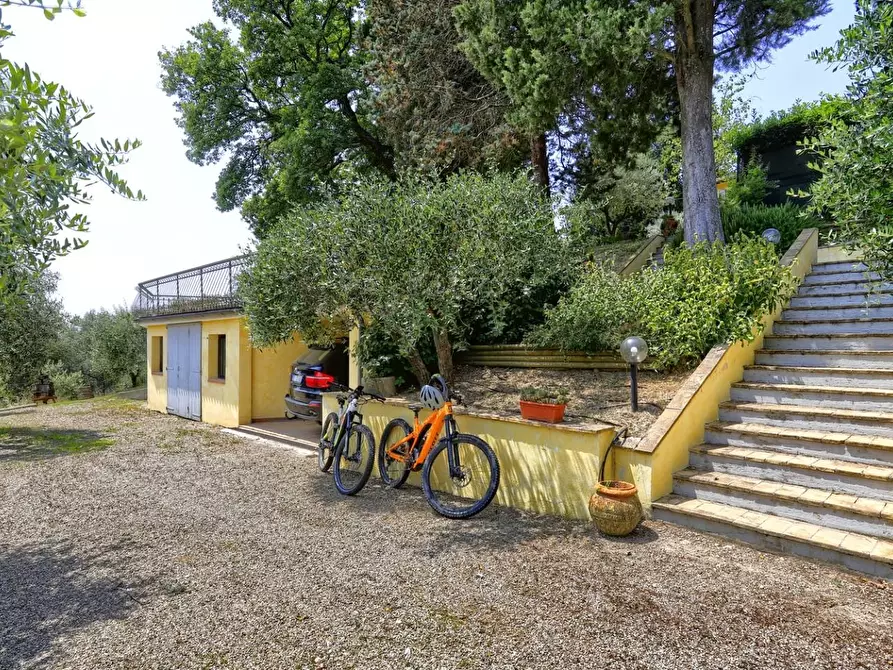 Immagine 22 di Casa colonica in vendita  a Certaldo