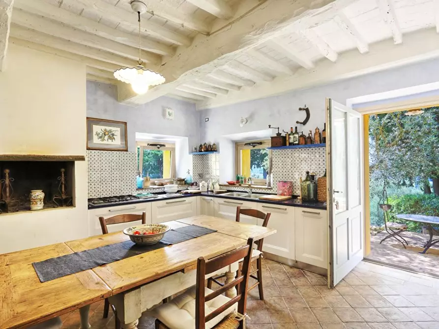 Immagine 9 di Casa colonica in vendita  a Certaldo