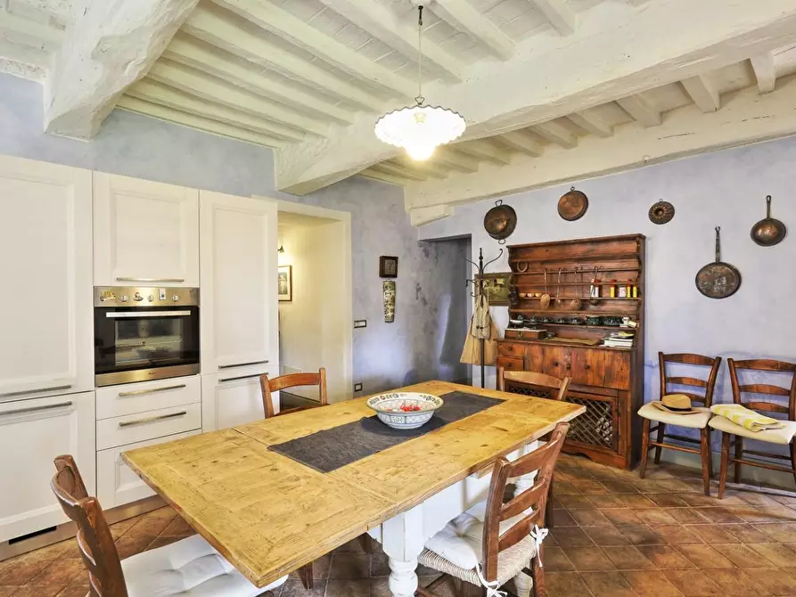 Immagine 10 di Casa colonica in vendita  a Certaldo