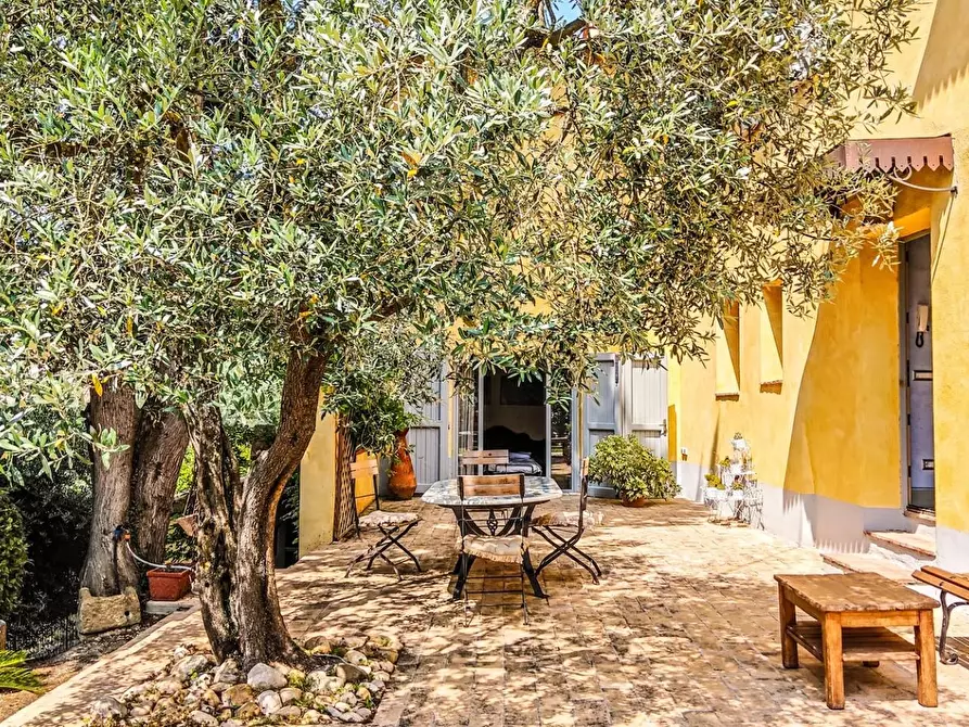 Immagine 24 di Casa colonica in vendita  a Certaldo