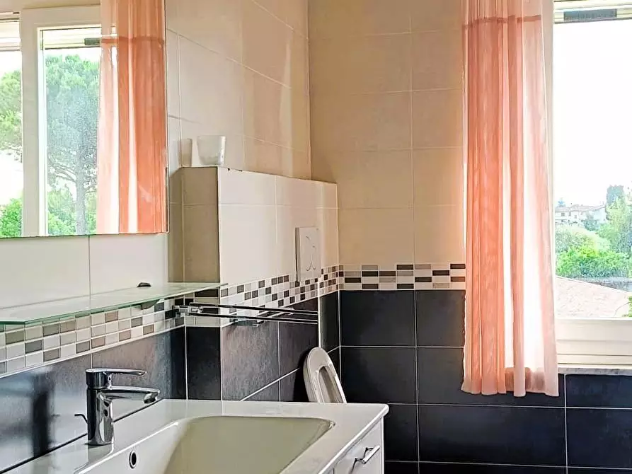 Immagine 12 di Appartamento in vendita  a Cascina