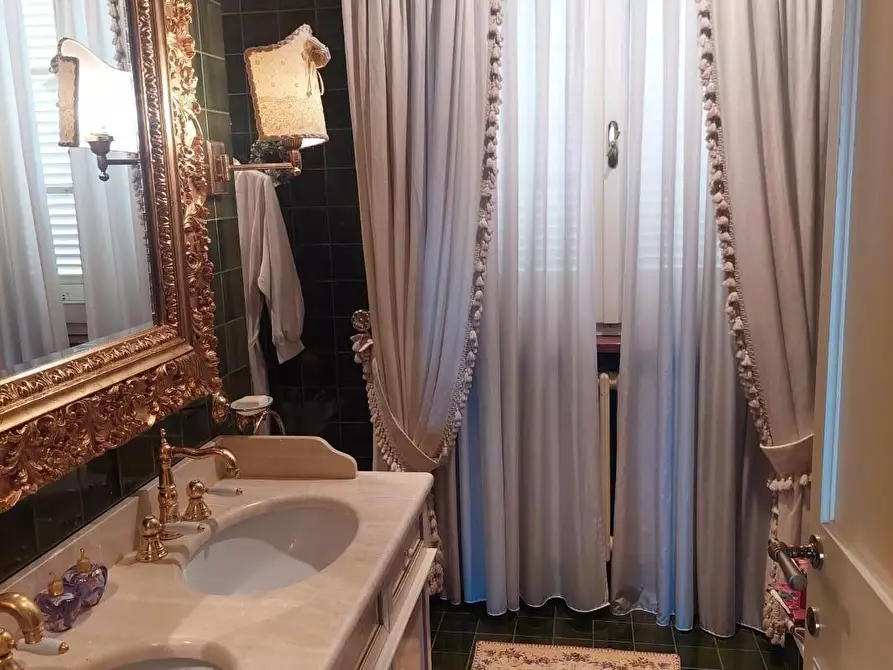 Immagine 7 di Villa in vendita  a Castelfranco Di Sotto