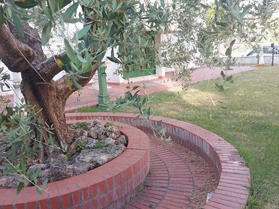 Immagine 18 di Villa in vendita  a Castelfranco Di Sotto