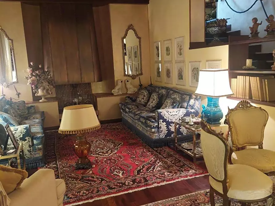 Immagine 2 di Villa in vendita  a Castelfranco Di Sotto