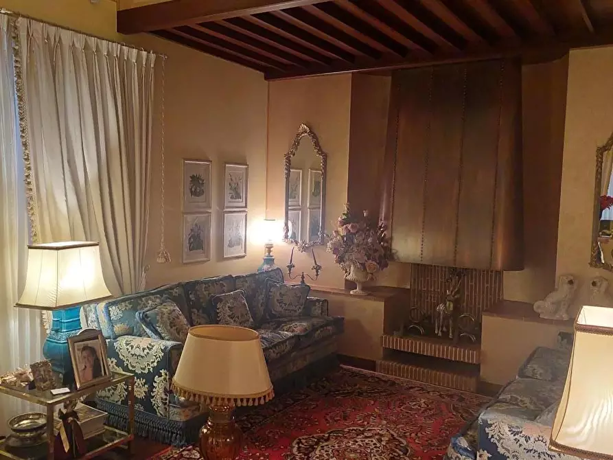 Immagine 1 di Villa in vendita  a Castelfranco Di Sotto