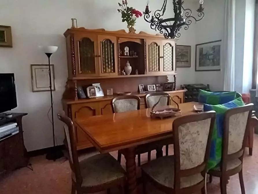 Immagine 44 di Terratetto in vendita  a Carrara