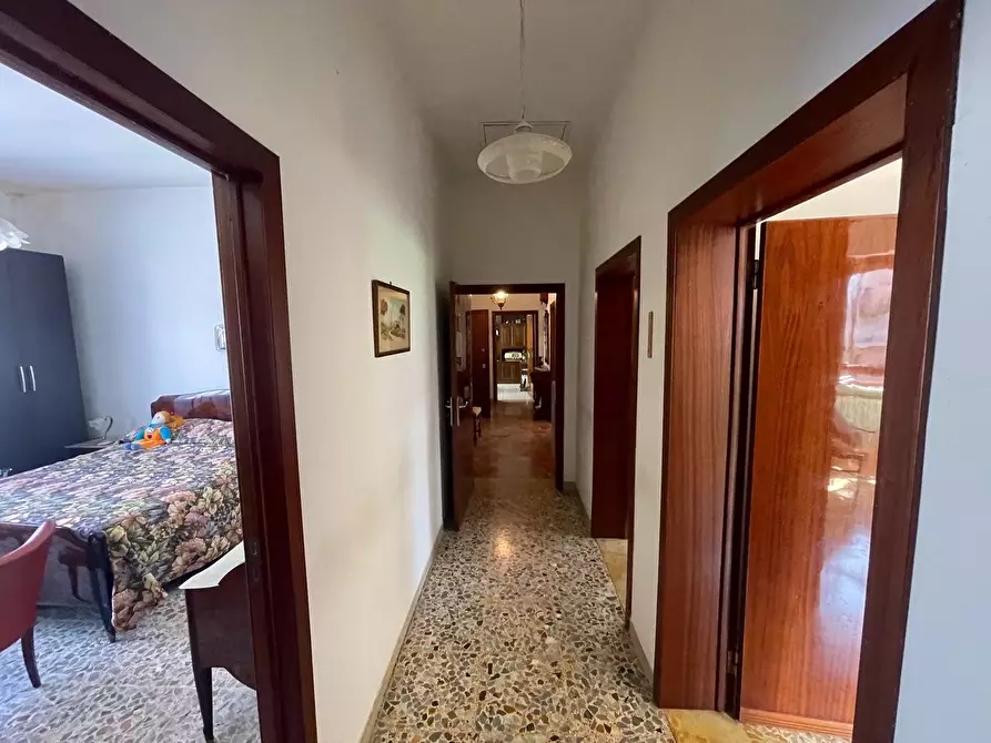 Immagine 13 di Villa in vendita  a Sovicille