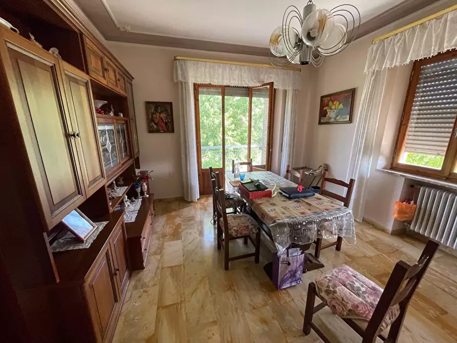 Immagine 3 di Villa in vendita  a Sovicille
