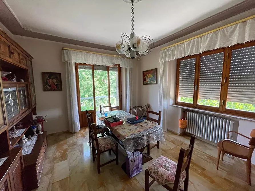 Immagine 1 di Villa in vendita  a Sovicille