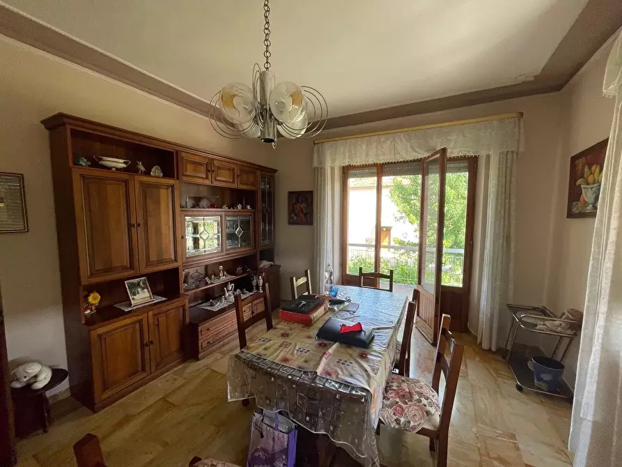 Immagine 4 di Villa in vendita  a Sovicille
