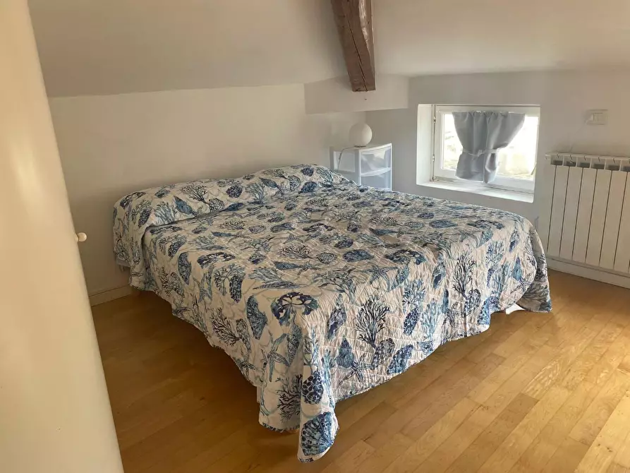 Immagine 52 di Mansarda in affitto  a Viareggio