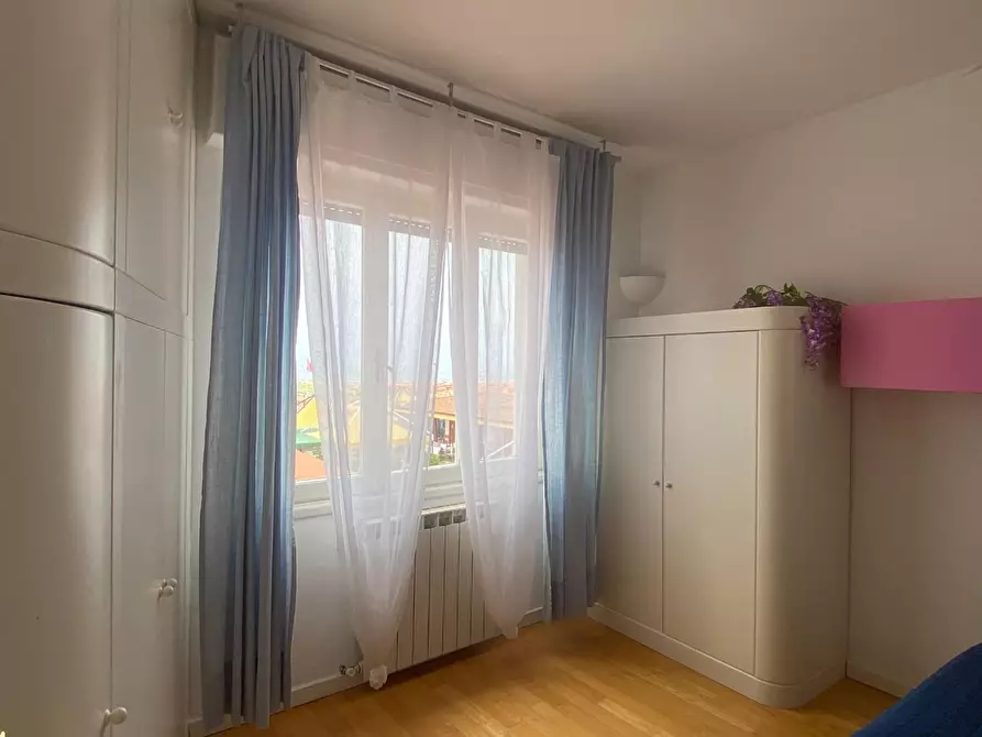 Immagine 45 di Mansarda in affitto  a Viareggio
