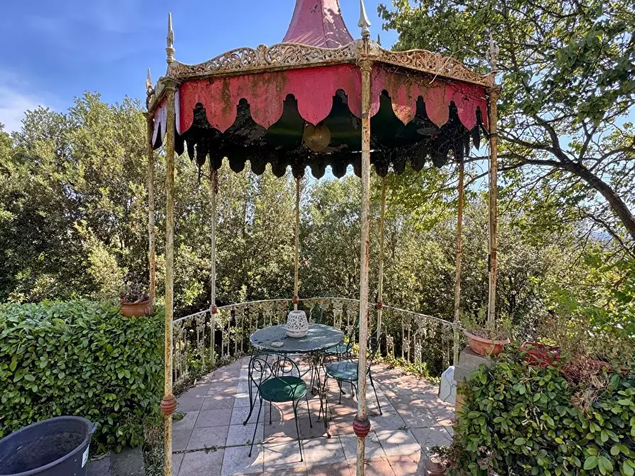 Immagine 3 di Villa in vendita  a Santa Maria A Monte