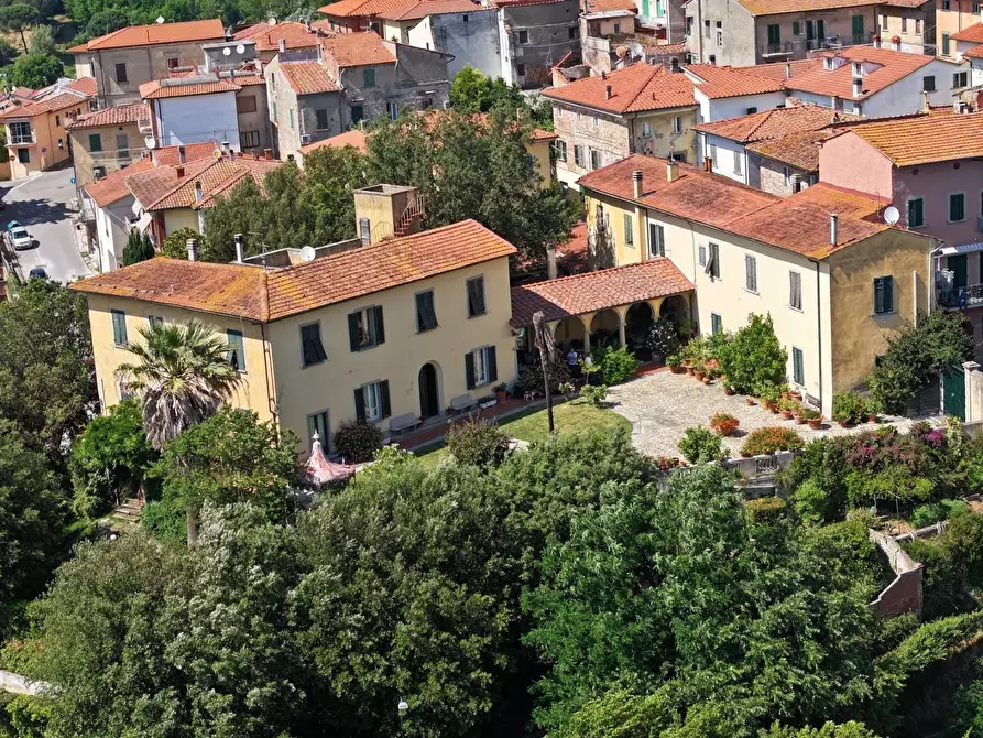 Immagine 8 di Villa in vendita  a Santa Maria A Monte