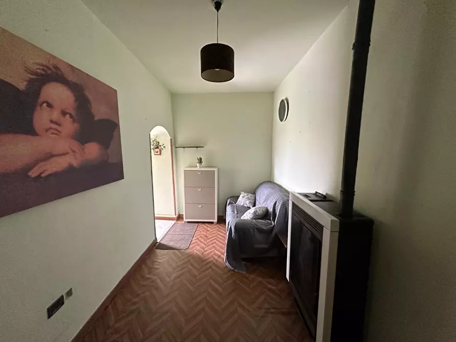 Immagine 11 di Appartamento in vendita  a Massa