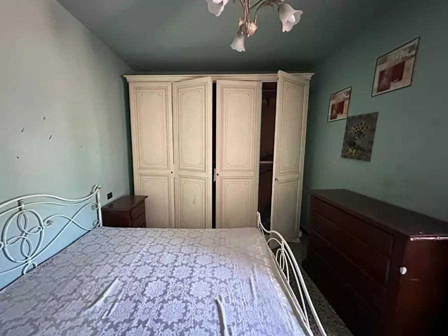 Immagine 5 di Appartamento in vendita  a Massa