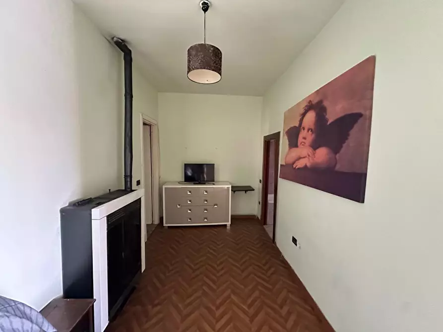 Immagine 10 di Appartamento in vendita  a Massa