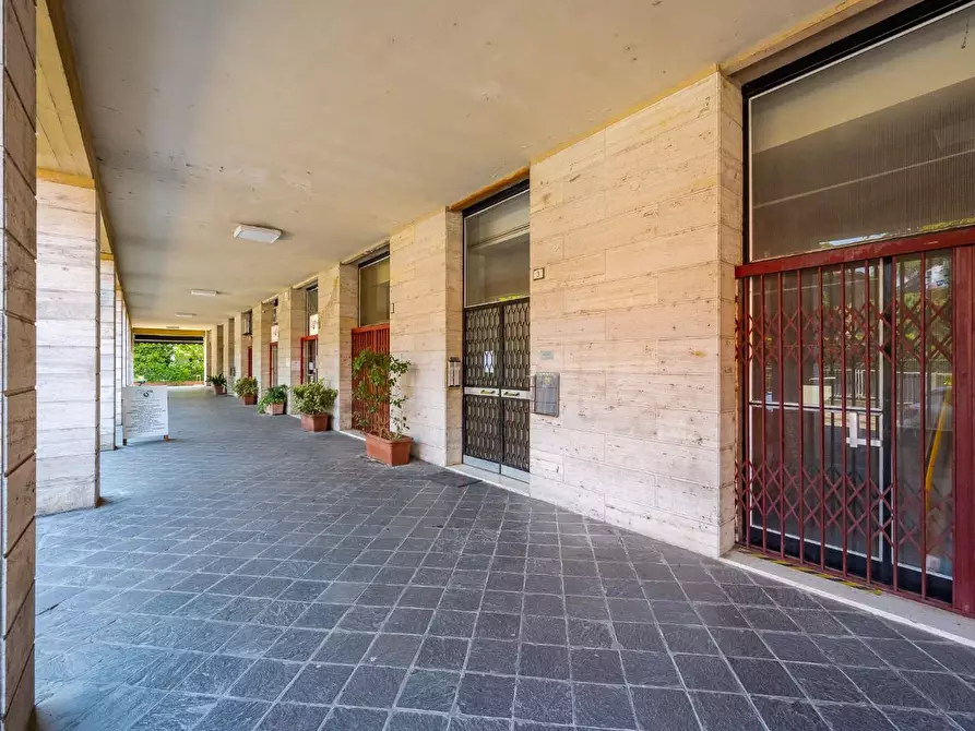 Immagine 16 di Appartamento in vendita  a Reggio Nell'emilia