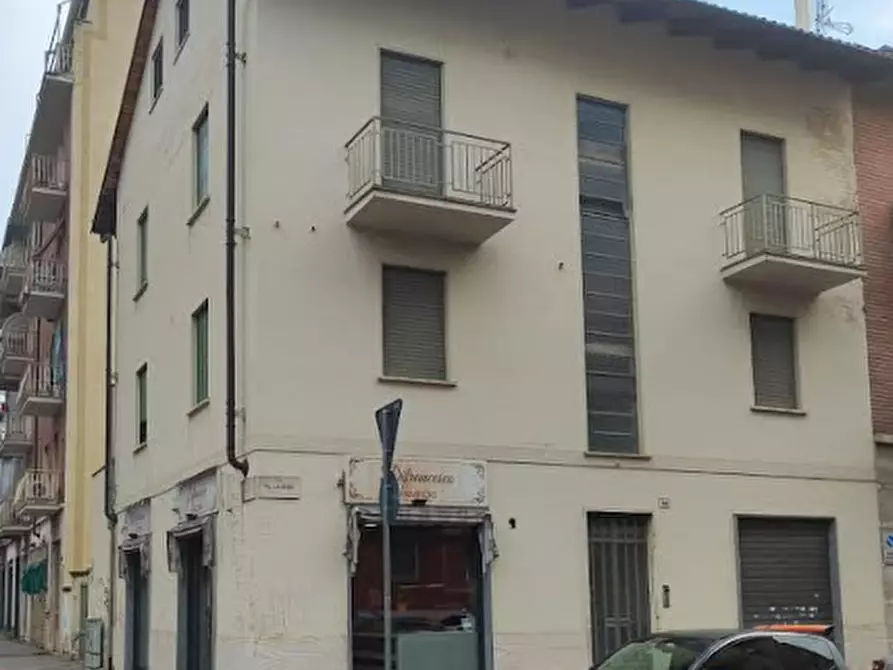 Immagine 20 di Attività commerciale in vendita  a Torino