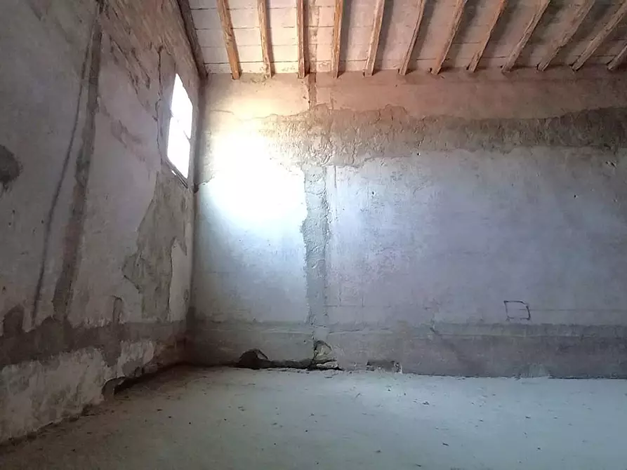 Immagine 11 di Mansarda in vendita  a Castelfranco Di Sotto