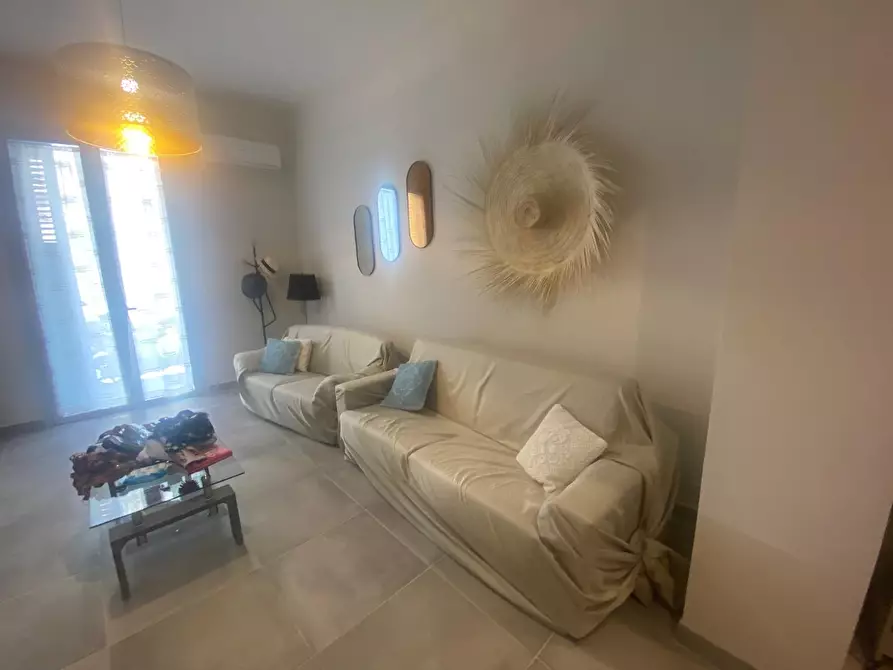 Immagine 10 di Appartamento in vendita  a Viareggio