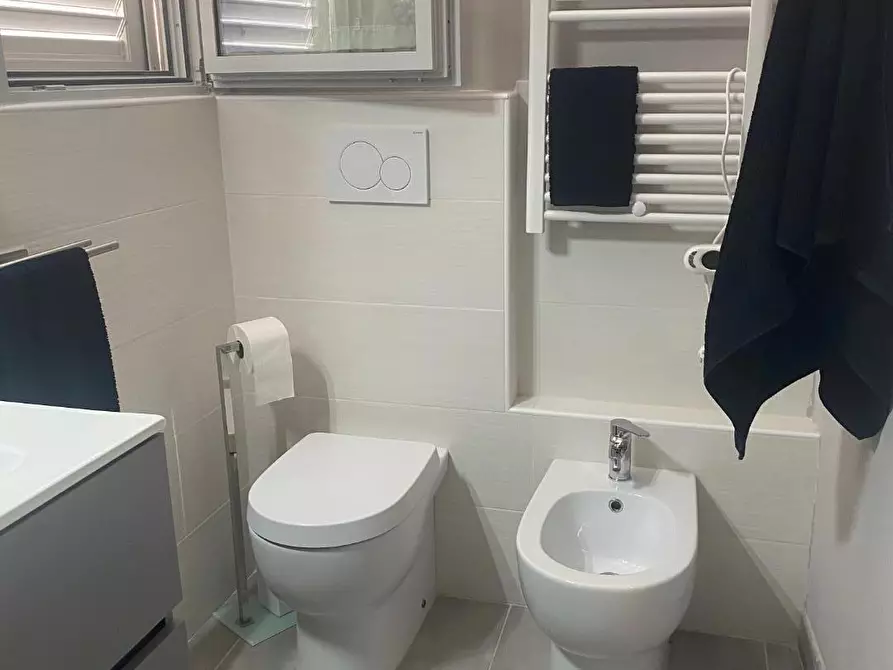 Immagine 24 di Appartamento in vendita  a Viareggio