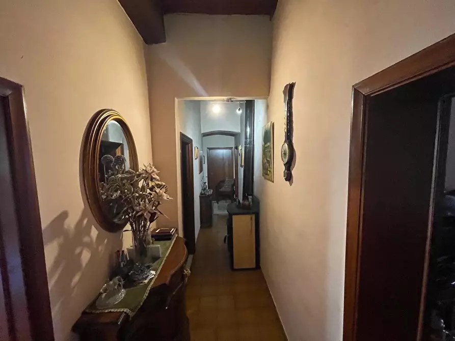 Immagine 4 di Appartamento in vendita  a Siena