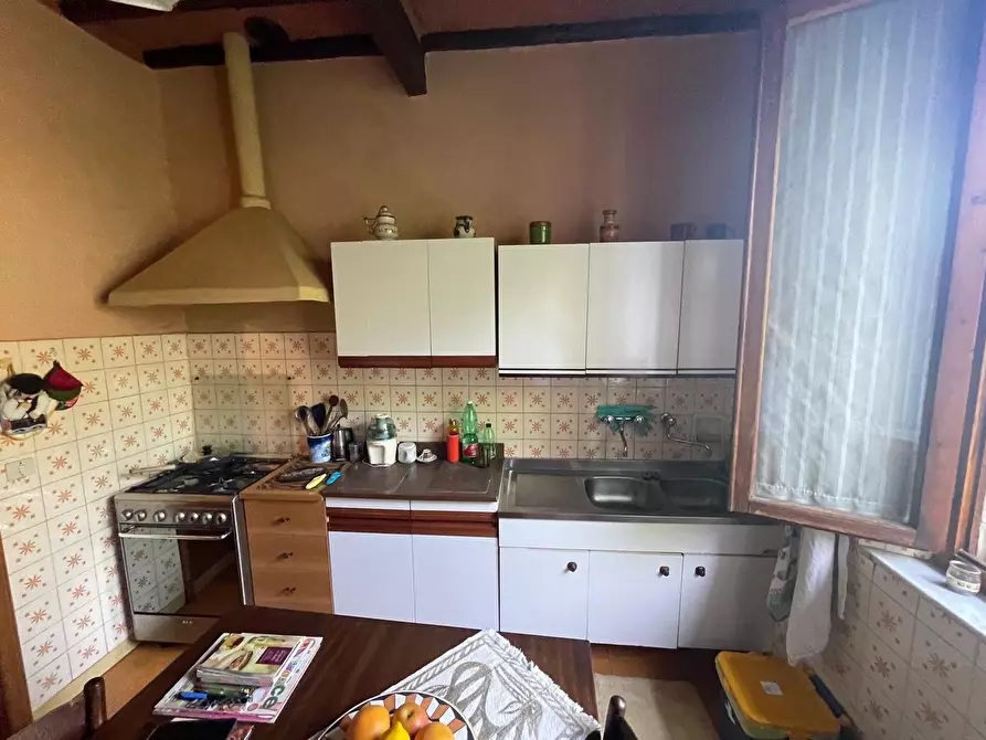 Immagine 7 di Appartamento in vendita  a Siena