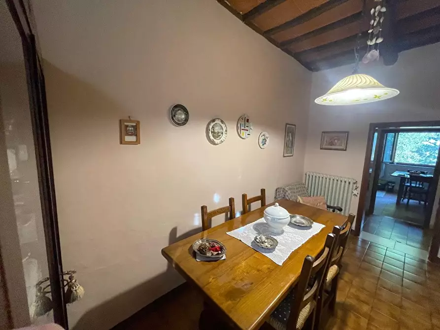 Immagine 12 di Appartamento in vendita  a Siena