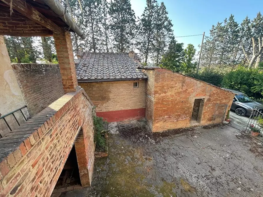 Immagine 36 di Appartamento in vendita  a Siena