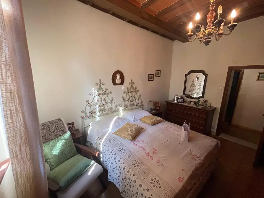 Immagine 24 di Appartamento in vendita  a Siena