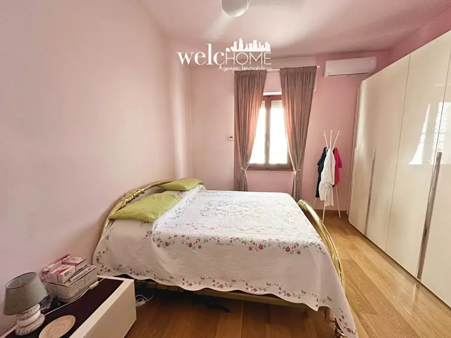 Immagine 14 di Villa in vendita  a Campi Bisenzio