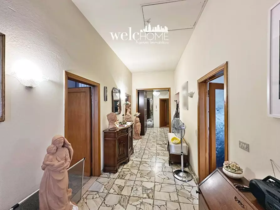 Immagine 20 di Villa in vendita  a Campi Bisenzio