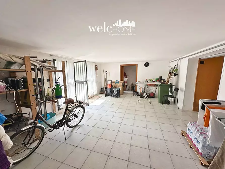 Immagine 23 di Villa in vendita  a Campi Bisenzio