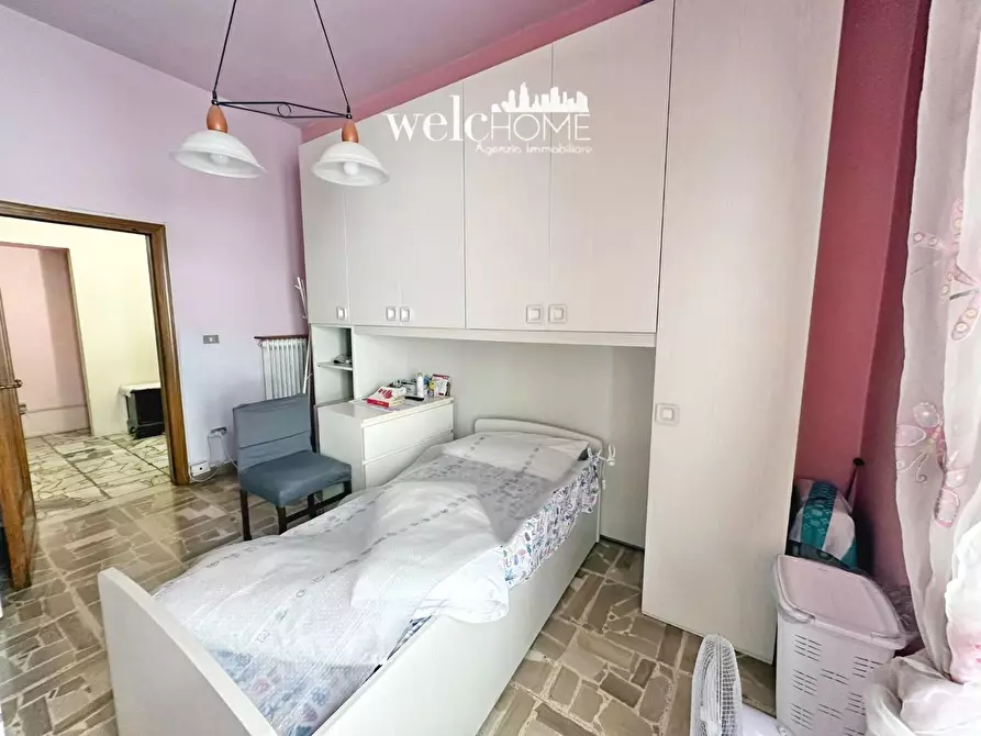 Immagine 17 di Villa in vendita  a Campi Bisenzio