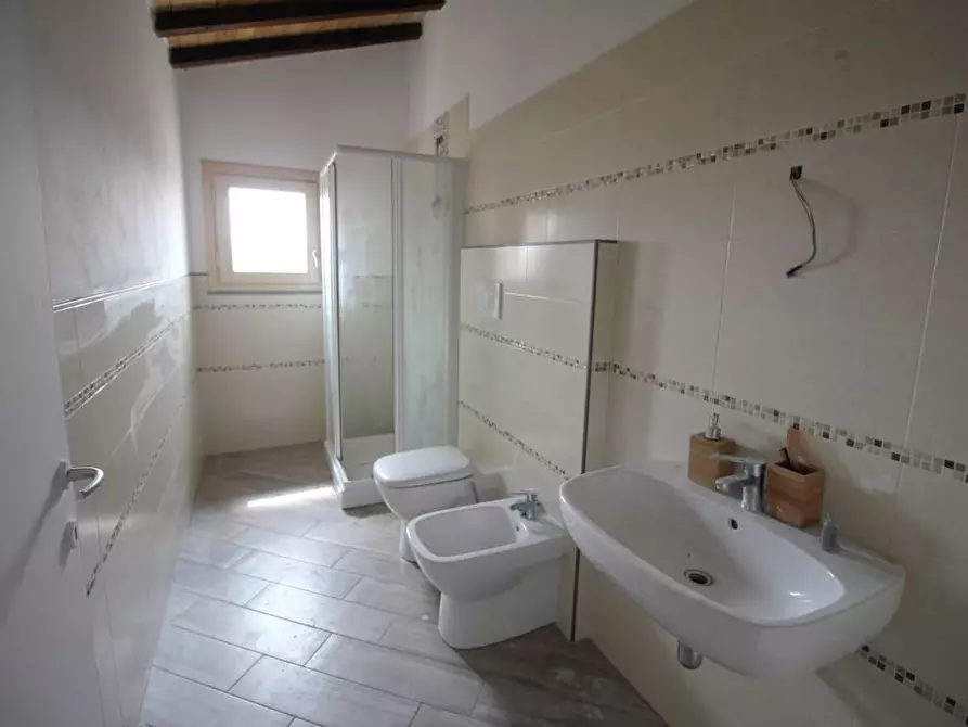 Immagine 15 di Appartamento in vendita  a Cascina