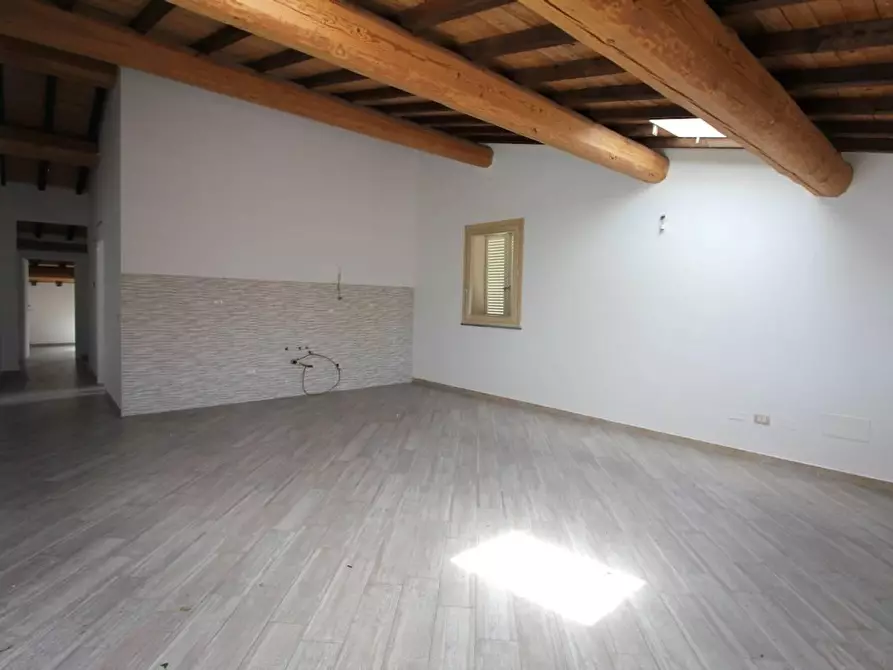 Immagine 3 di Appartamento in vendita  a Cascina