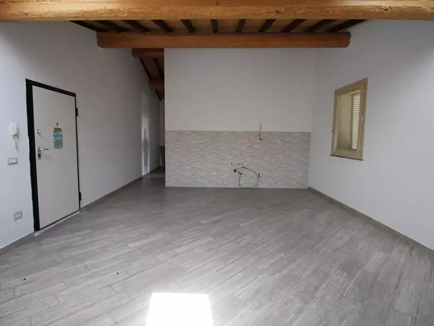 Immagine 5 di Appartamento in vendita  a Cascina