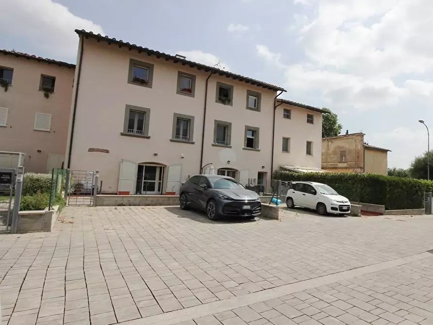 Immagine 26 di Appartamento in vendita  a Cascina