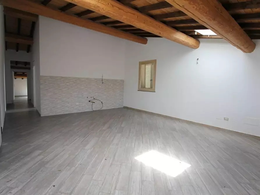 Immagine 7 di Appartamento in vendita  a Cascina