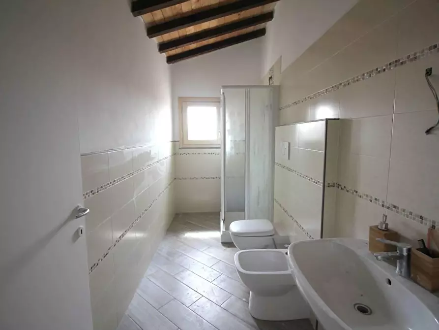 Immagine 16 di Appartamento in vendita  a Cascina