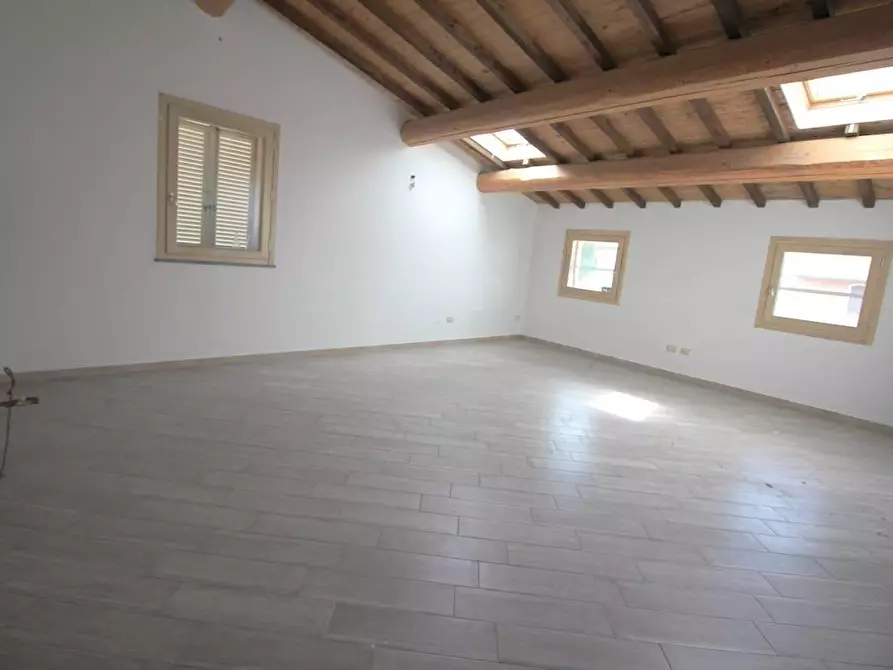 Immagine 1 di Appartamento in vendita  a Cascina