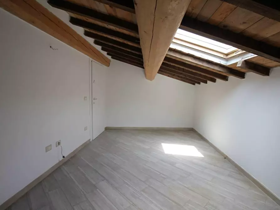 Immagine 19 di Appartamento in vendita  a Cascina