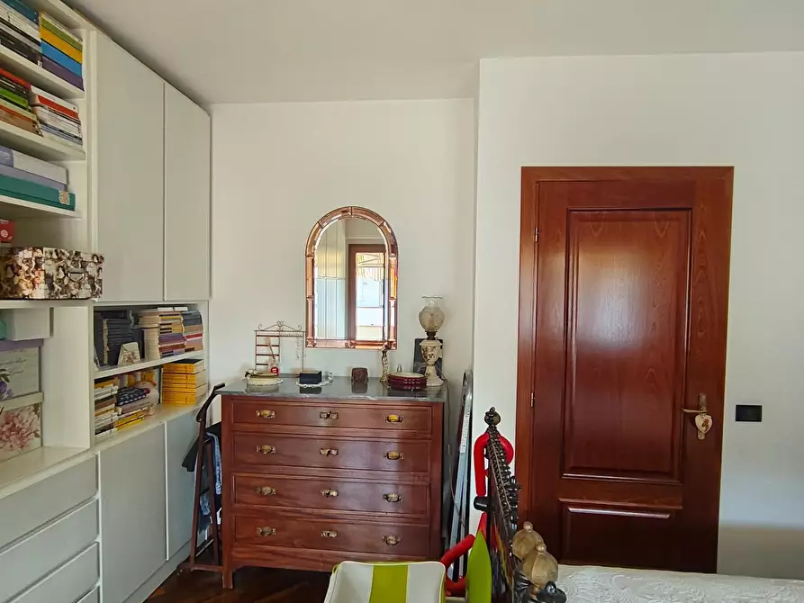 Immagine 19 di Villetta a schiera in vendita  a Pisa