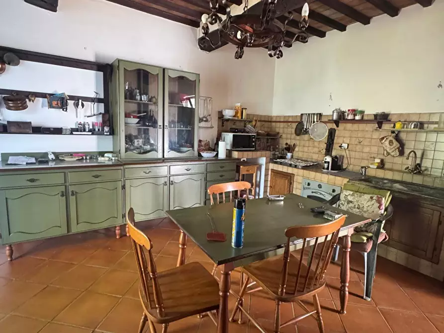 Immagine 17 di Casa colonica in vendita  a Casciana Terme Lari