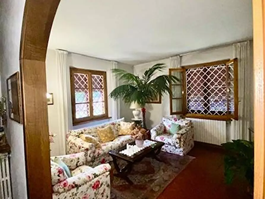 Immagine 3 di Casa bifamiliare in vendita  a Buggiano