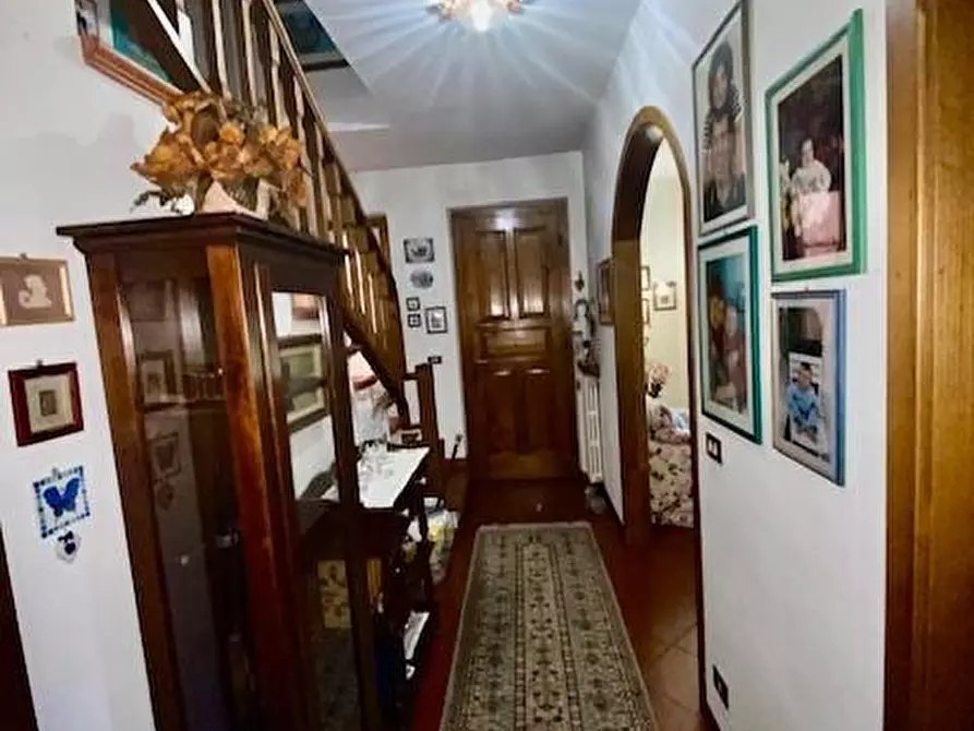 Immagine 5 di Casa bifamiliare in vendita  a Buggiano